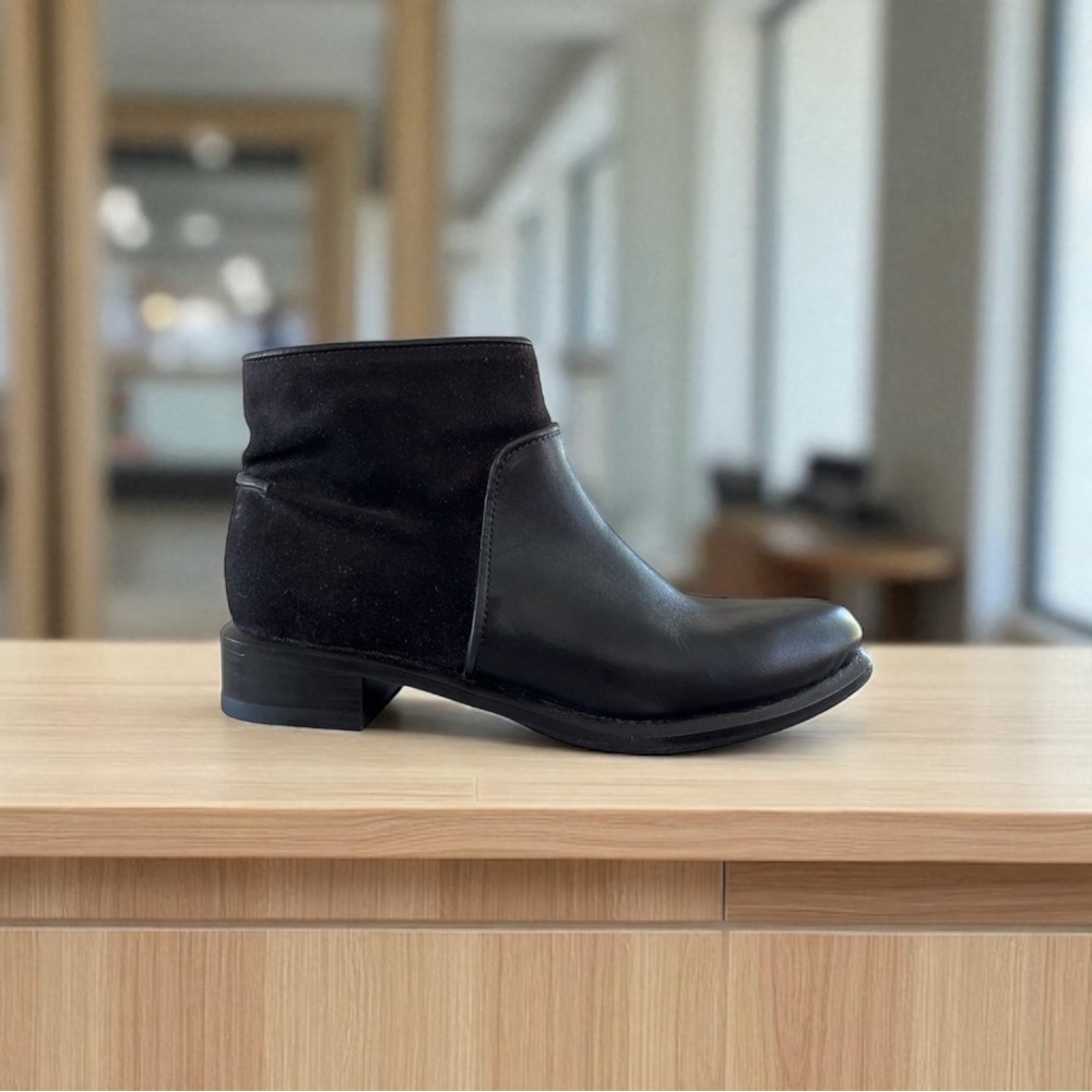 rag & bone Aston Black Suede Leather Ankle Boot Pointed Toe Womens Size 5